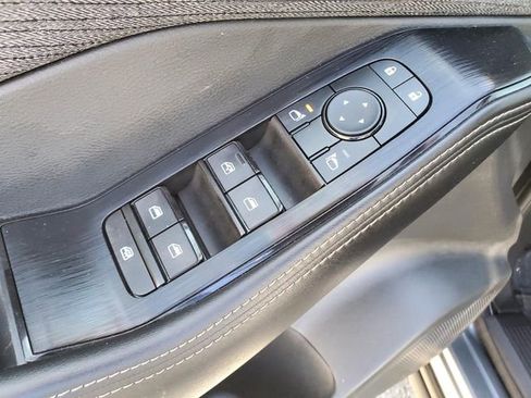 Certified 2023 Nissan Rogue SV image 17