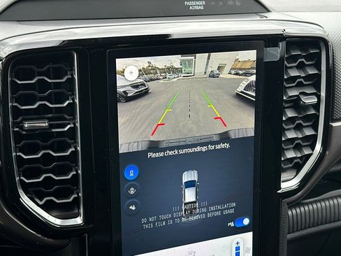 New 2025 Ford Ranger XLT w/ Black Appearance Package image 18