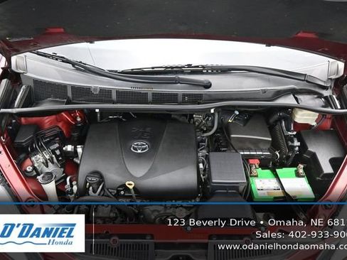 Used 2017 Toyota Sienna LE FWD image 47