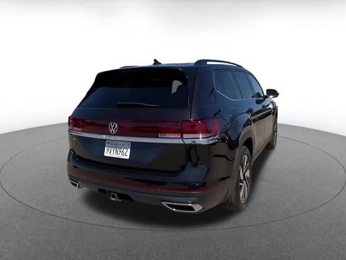 Used 2026 Volkswagen Atlas SE FWD image 12