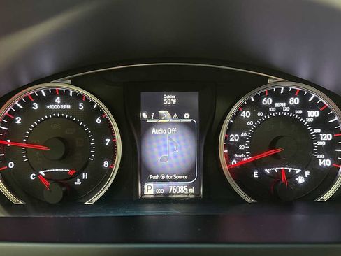 Certified 2017 Toyota Camry XSE image 17