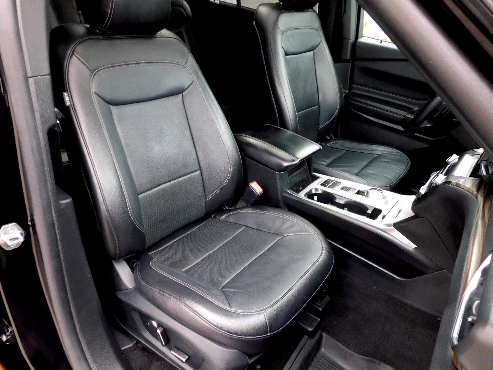Used 2020 Ford Explorer Limited RWD image 21