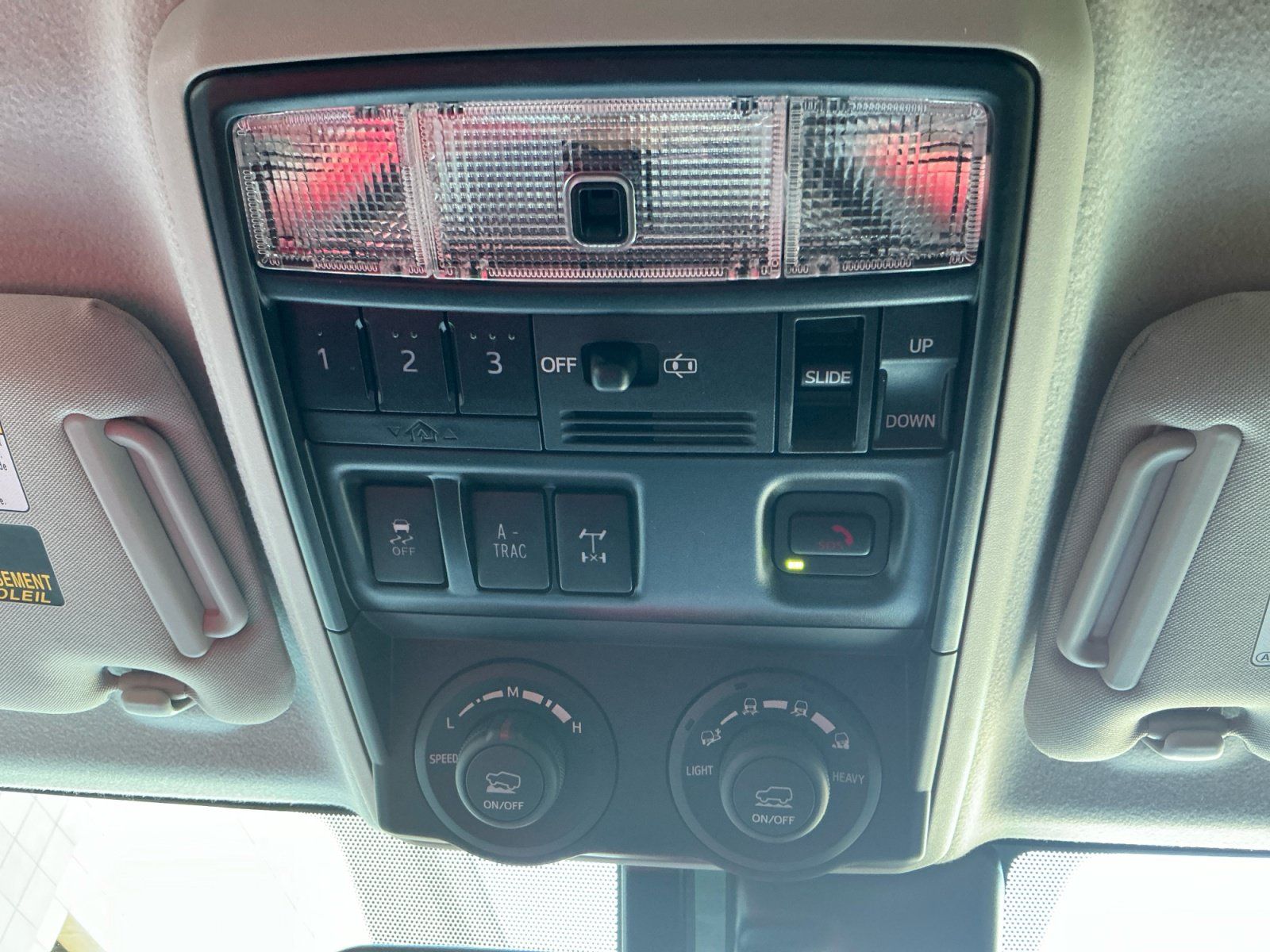 Used 2024 Toyota 4Runner TRD Off-Road Premium w/ Moonroof Package AWD/4WD image 31