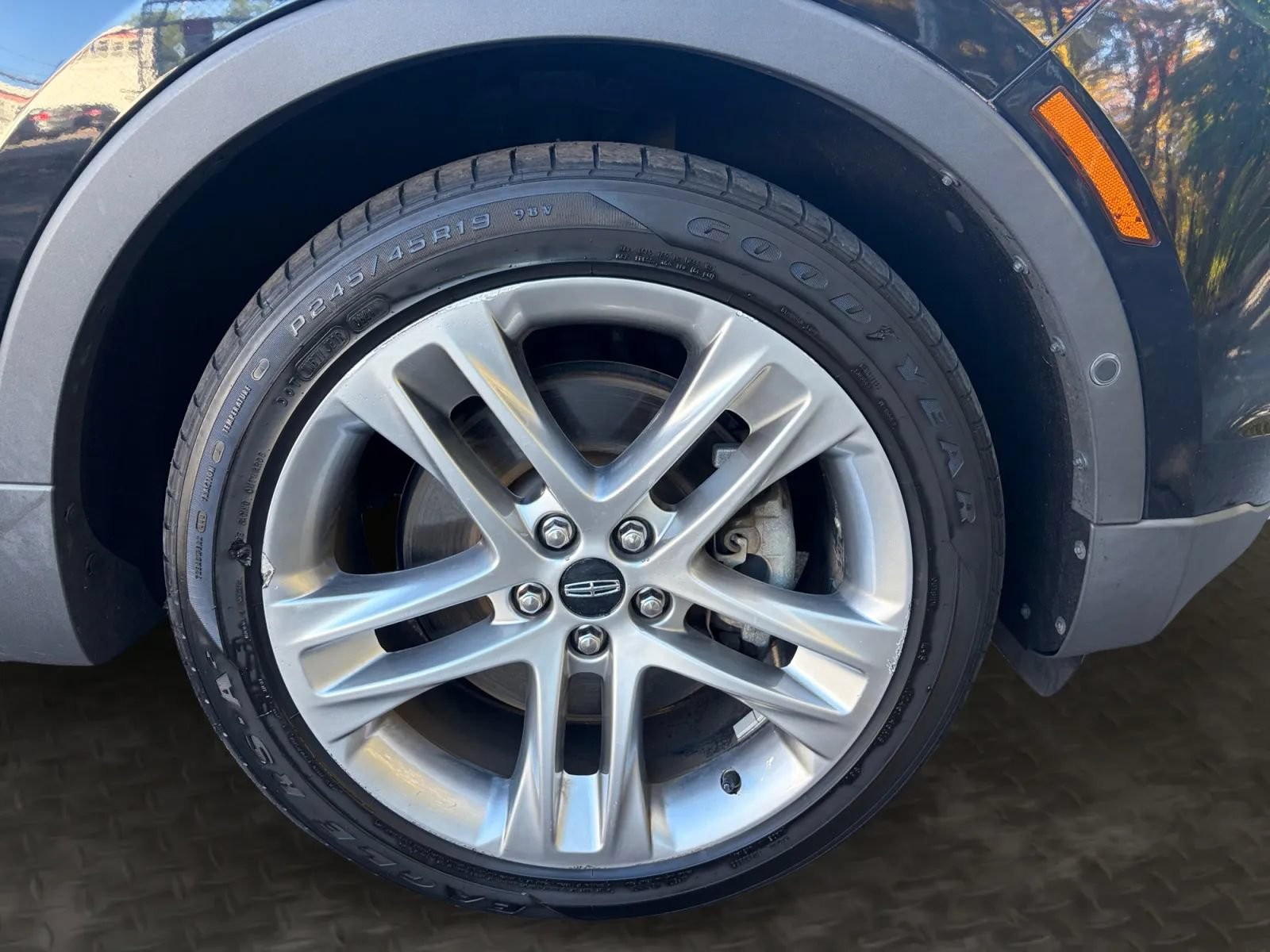 Used 2017 Lincoln MKC Reserve AWD/4WD image 38