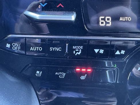 Used 2025 Acura MDX A-Spec image 31