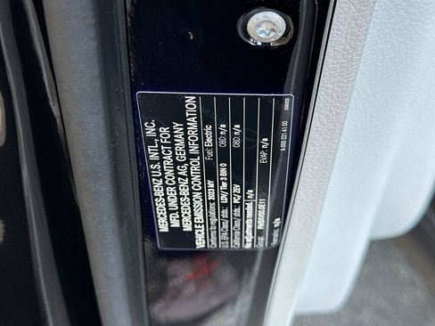 Used 2023 Mercedes-Benz EQE 500 4MATIC SUV image 28