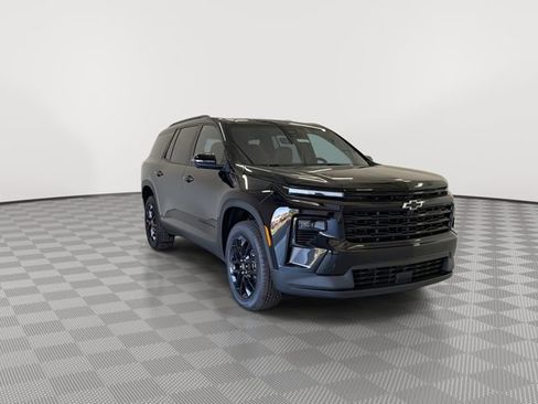 New 2026 Chevrolet Traverse LT w/ Midnight/Sport Edition AWD/4WD image 2