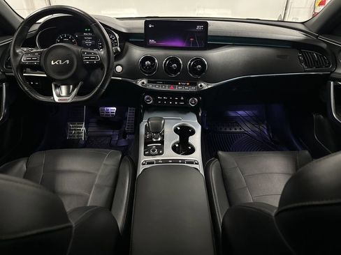 Used 2022 Kia Stinger GT2 RWD image 24