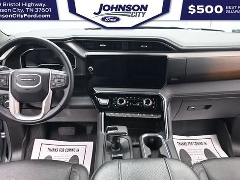 Used 2024 GMC Sierra 1500 Denali w/ Technology Package AWD/4WD image 18