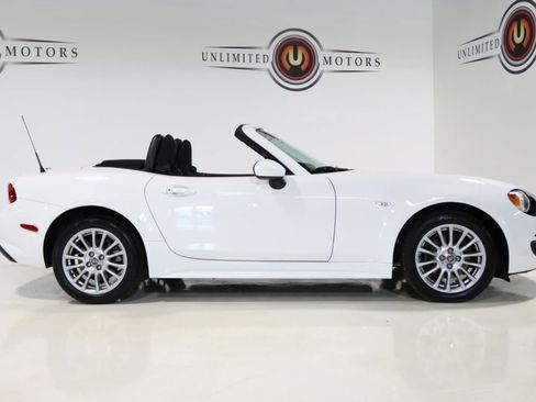 Used 2017 FIAT 124 Spider Classica image 7