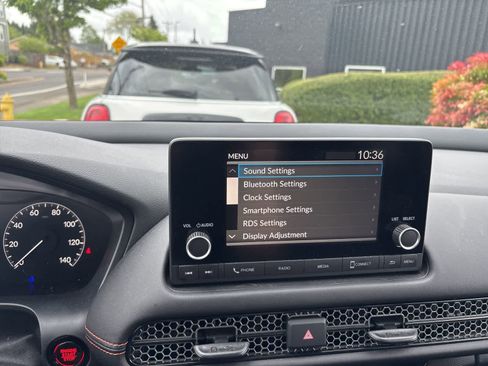 Used 2025 Honda HR-V Sport image 11