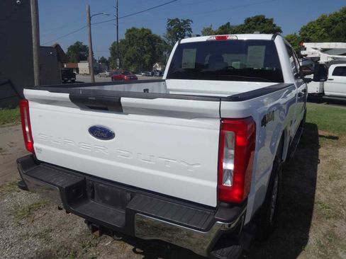 Used 2024 Ford F250 XLT image 7