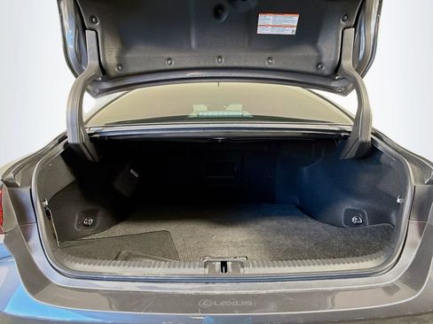 Used 2022 Lexus ES 300h Ultra Luxury w/ Accessory Package 2 image 28