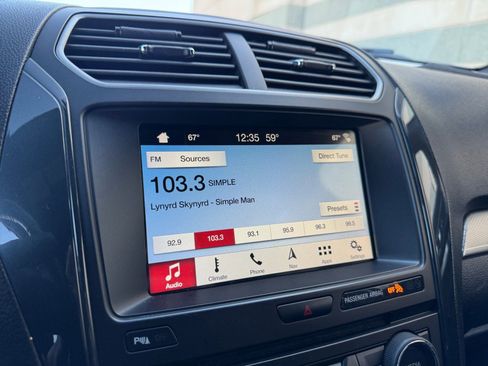 Used 2018 Ford Explorer XLT w/ Equipment Group 202A image 23