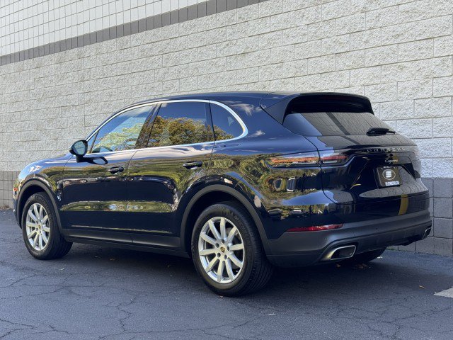 Used 2020 Porsche Cayenne AWD/4WD image 2