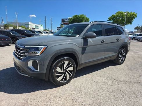 New 2026 Volkswagen Atlas SE image 8