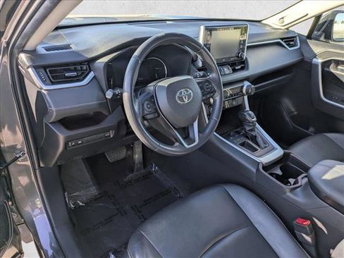 Used 2020 Toyota RAV4 Limited image 10