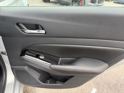 Used 2023 Nissan Altima 2.5 SR FWD image 29