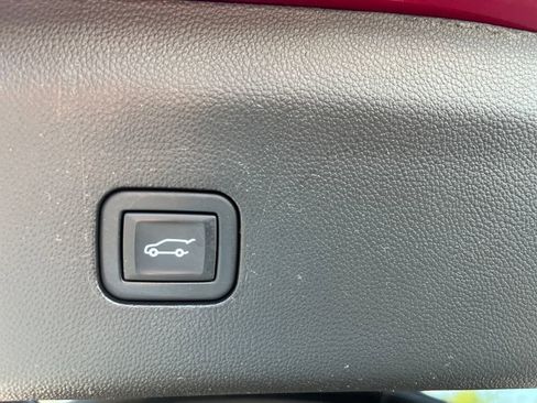 Used 2024 Buick Enclave Essence w/ Experience Buick Package image 26