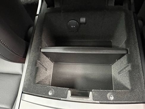 Certified 2026 Porsche Panamera 4 E-Hybrid AWD/4WD image 31