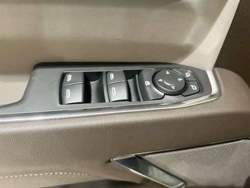 Used 2024 GMC Sierra 1500 SLE AWD/4WD image 14