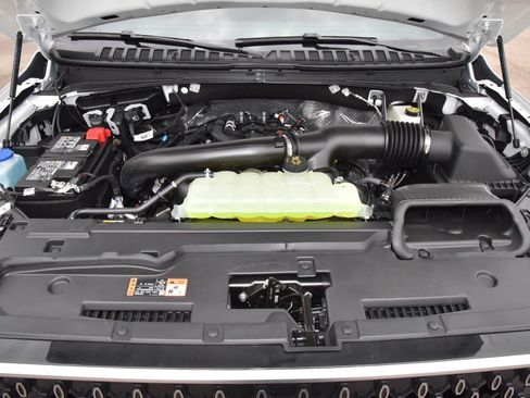 New 2026 Lincoln Navigator Reserve AWD/4WD image 43