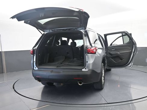Used 2023 Chevrolet Traverse LT FWD image 73