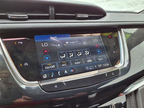 Used 2024 Cadillac XT6 Premium Luxury image 21