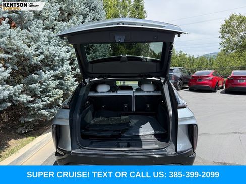 Used 2024 Cadillac Lyriq Sport AWD/4WD image 32