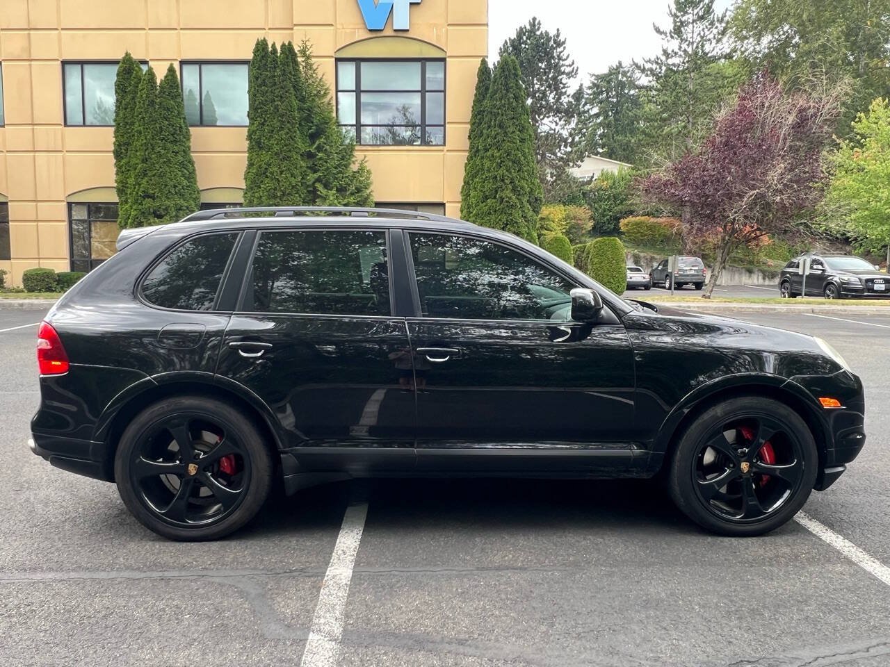 Used 2008 Porsche Cayenne Turbo AWD/4WD image 6