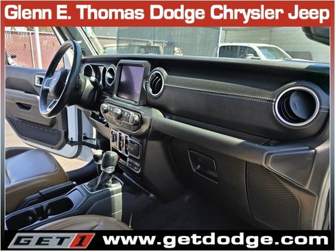 Used 2023 Jeep Wrangler Unlimited Sahara w/ Cold Weather Group AWD/4WD image 34