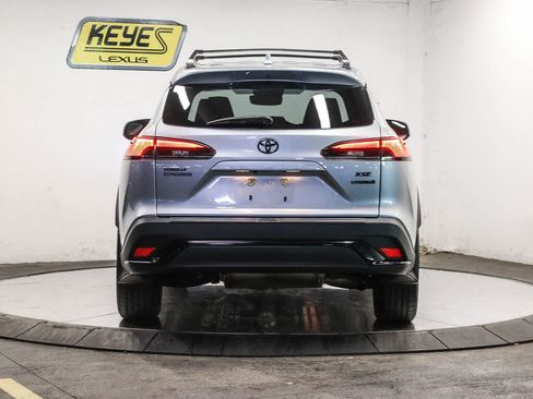 Used 2024 Toyota Corolla Cross AWD Hybrid w/ Convenience Package image 3