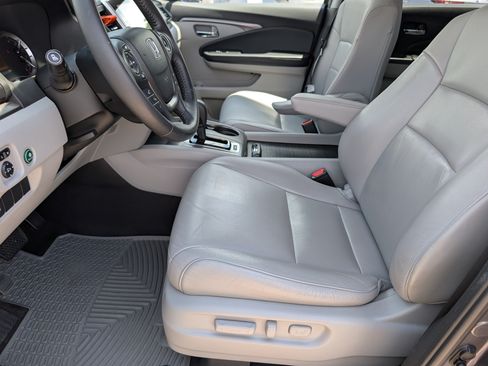 Used 2017 Honda Pilot EX-L image 9