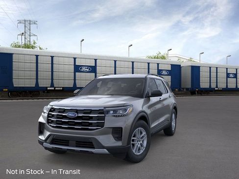 New 2026 Ford Explorer Active AWD/4WD image 2