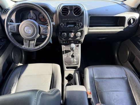 Used 2015 Jeep Patriot High Altitude AWD/4WD image 7