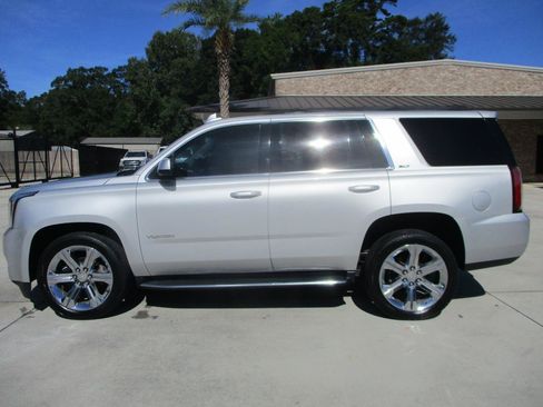 Used 2017 GMC Yukon SLT RWD image 4