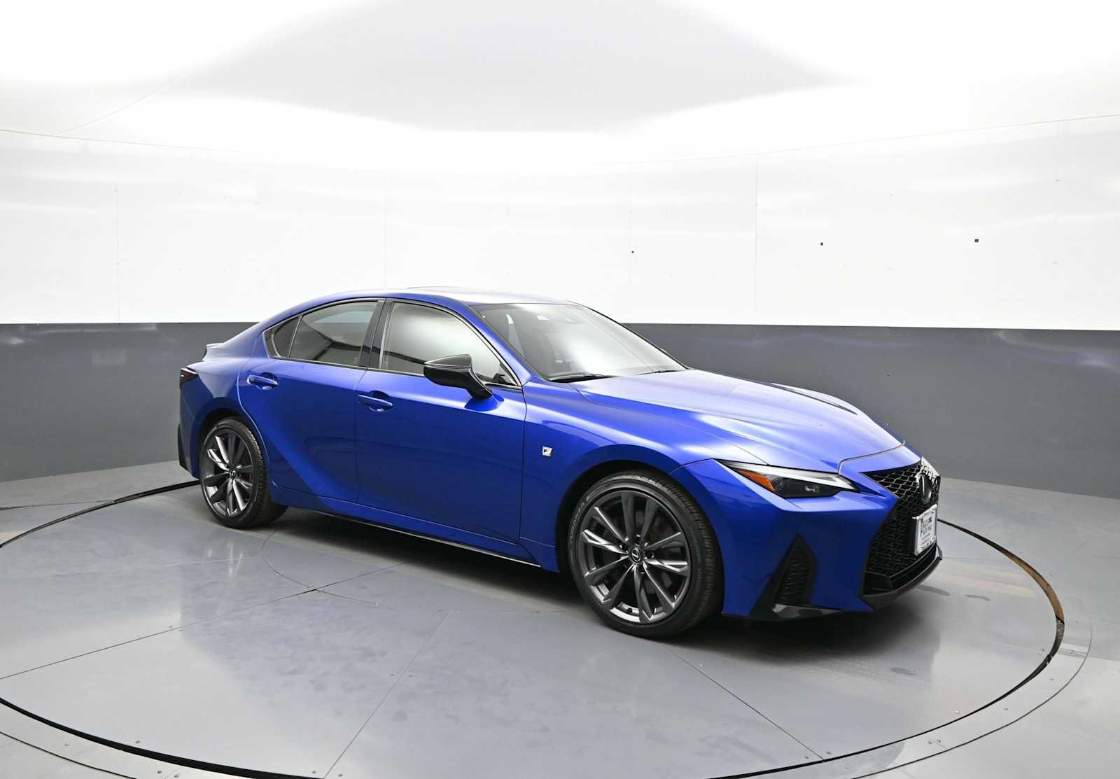 Used 2025 Lexus IS 350 F Sport w/ Navigation Package AWD/4WD image 4