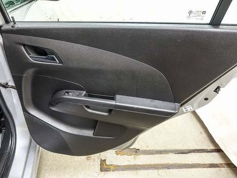 Used 2014 Chevrolet Sonic LT image 21