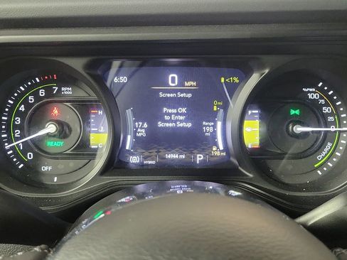 Used 2025 Jeep Wrangler Unlimited Sahara w/ Safety Group image 17