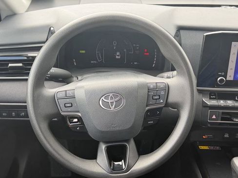 Used 2025 Toyota Camry LE FWD image 12