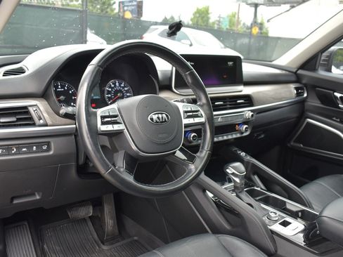 Used 2021 Kia Telluride EX w/ EX Premium Package AWD/4WD image 3