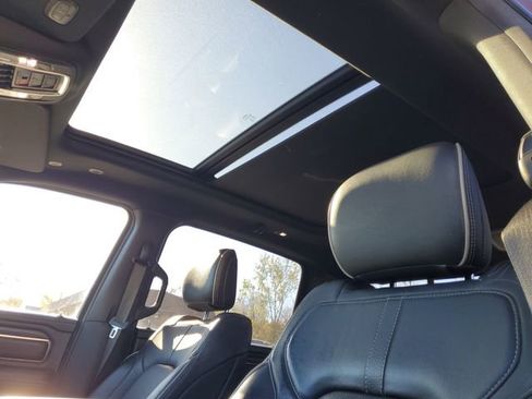 Used 2019 RAM 1500 Limited AWD/4WD image 16