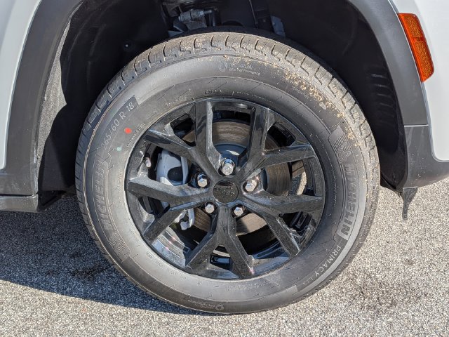 New 2026 Jeep Grand Cherokee Altitude AWD/4WD image 10