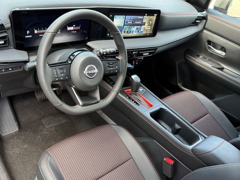 New 2026 Nissan Kicks SR image 11