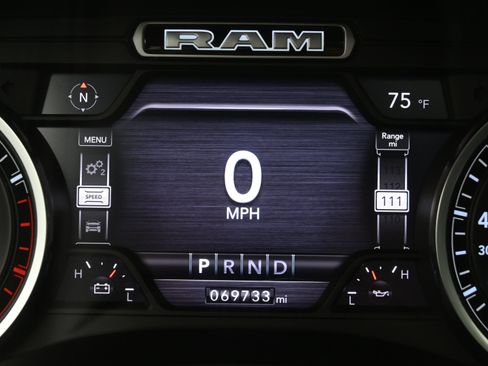 Used 2019 RAM 2500 Laramie AWD/4WD image 16
