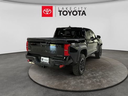 Used 2026 Toyota Tacoma TRD Off-Road w/ TRD Off Road Premium Package AWD/4WD image 9