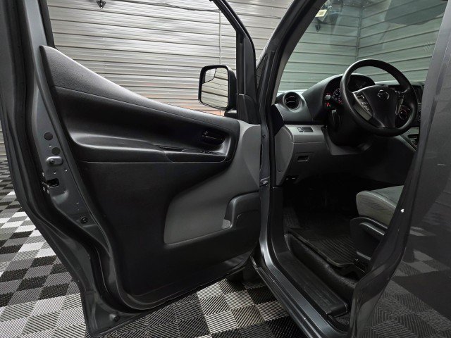 Used 2020 Nissan NV200 S FWD image 28