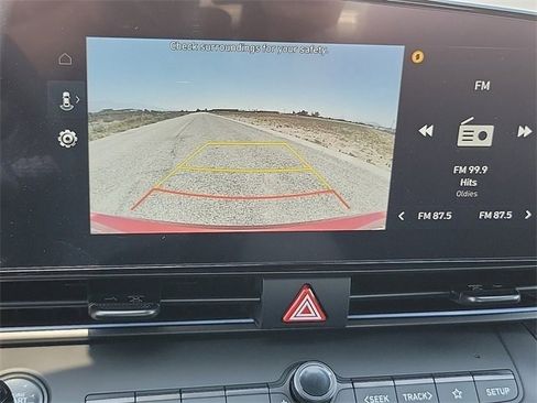 New 2025 Hyundai Elantra SEL image 8