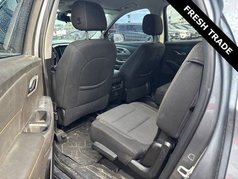 Used 2021 Chevrolet Traverse LT w/ LPO, Floor Liner Package FWD image 13
