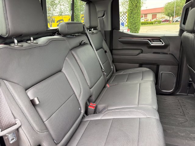 Used 2023 GMC Sierra 1500 SLT w/ SLT Premium Plus Package AWD/4WD image 28